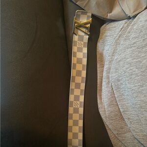 Louis Vuttion Authentic belt